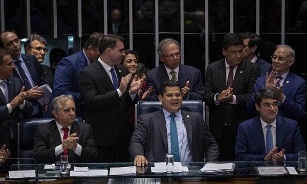 Reforma-da-Previdência-é-aprovada-pelo-Senado-Federal.jpg